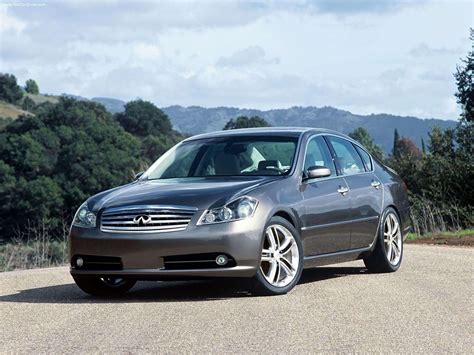 infiniti m 2004 photo