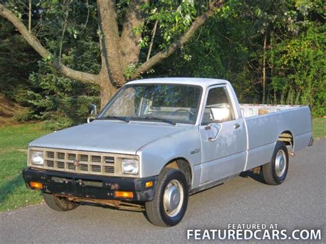 isuzu pickup truck 1984 photo