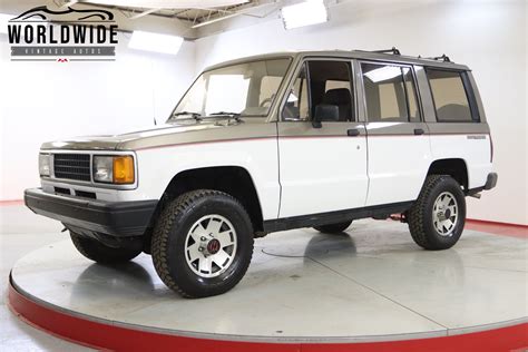 isuzu trooper 1988 photo