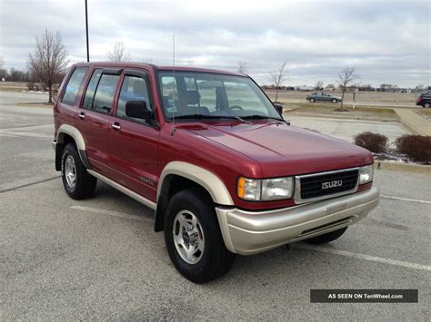 isuzu trooper 1997 photo