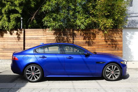 jaguar xe 2018 photo