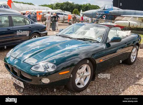 jaguar xk8 sports photo