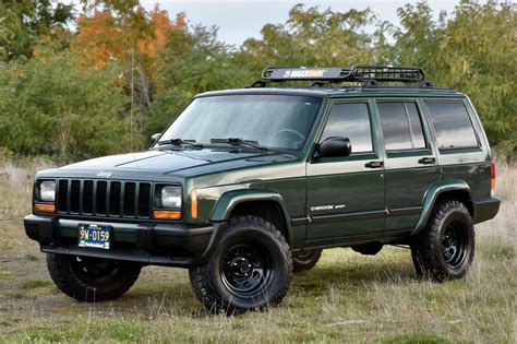 jeep cherokee 2000 photo