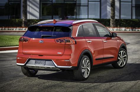 kia niro hybrid 2017 photo