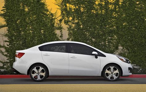 kia rio 2012 photo