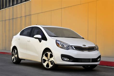 kia rio 2013 photo