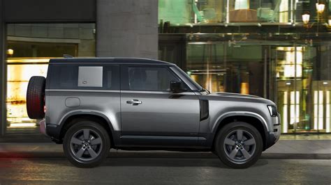 land rover defender 2021 photo