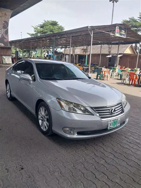 lexus es330 2010 photo