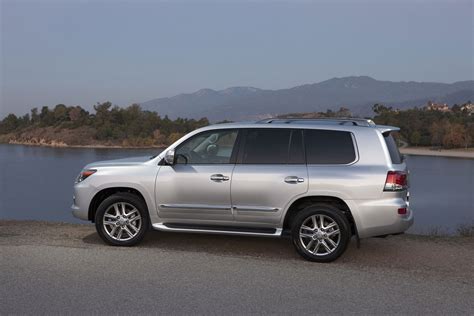 lexus lx570 2013 photo