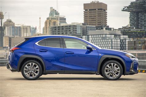 lexus ux 2021 photo