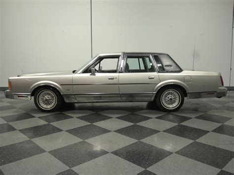 lincoln continental 1989 photo