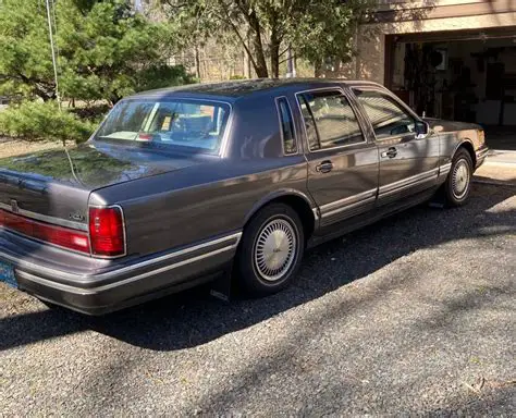 lincoln continental 1992 photo