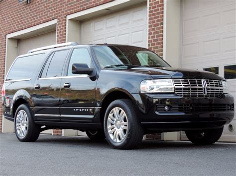 lincoln navigator 2013 photo