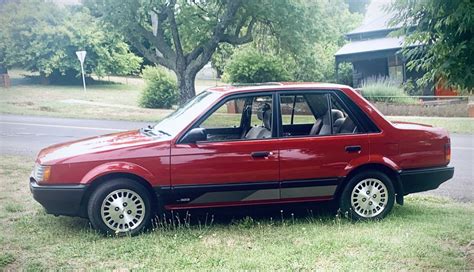 mazda 323 1986 photo