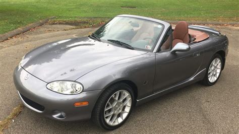 mazda miata 2002 photo