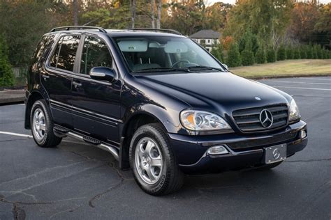 mercedes-benz ml320 photo