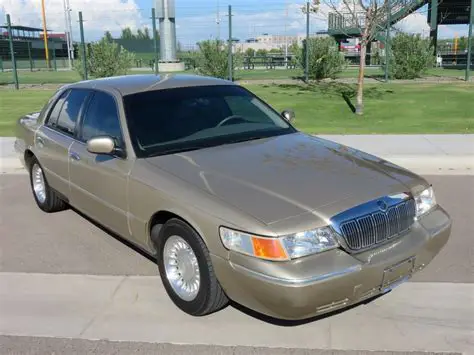 mercury marquis 1999 photo