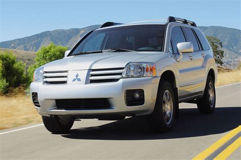 mitsubishi endeavor 2004 photo