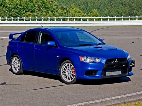 mitsubishi lancer evolution 2011 photo