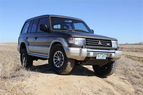 mitsubishi montero 1993 photo