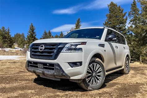 nissan armada 2022 photo