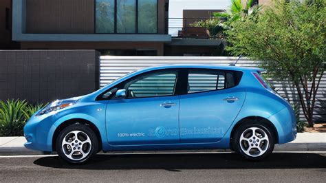 nissan leaf 2012 photo