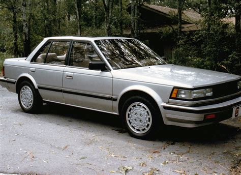 nissan maxima 1985 photo