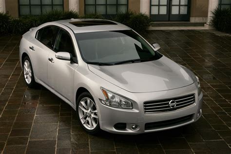 nissan maxima 2010 photo