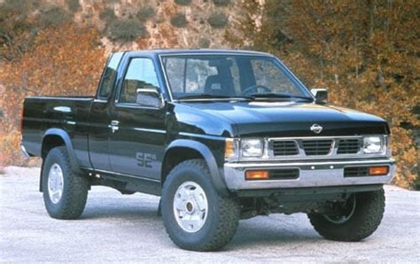 nissan nissan truck 1990 photo