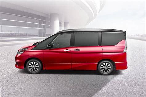 nissan serena photo