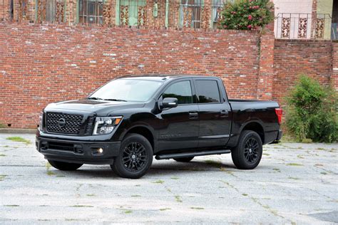 nissan titan 2018 photo