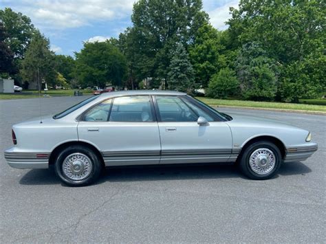 oldsmobile 88 1992 photo