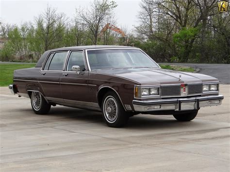 oldsmobile 98 1983 photo