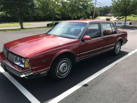 oldsmobile 98 1986 photo