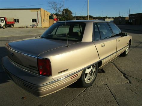 oldsmobile 98 1992 photo