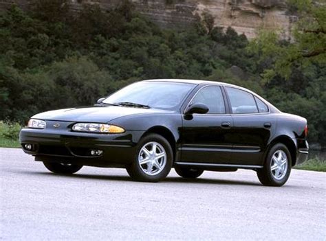 oldsmobile alero 2002 photo