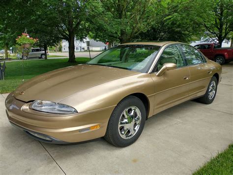 oldsmobile aurora 1998 photo