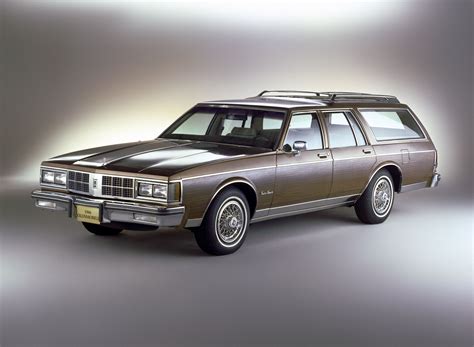 oldsmobile custom cruiser 1986 photo