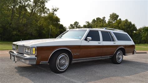 oldsmobile custom cruiser 1989 photo