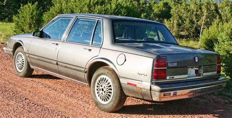 oldsmobile delta 88 1989 photo