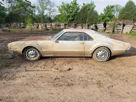 oldsmobile toronado photo