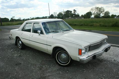 plymouth volare 1980 photo