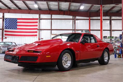 pontiac firebird 1983 photo