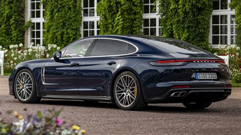 porsche panamera 2020 photo