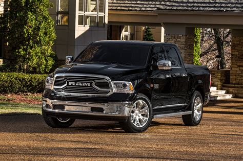 ram 1500 2017 photo