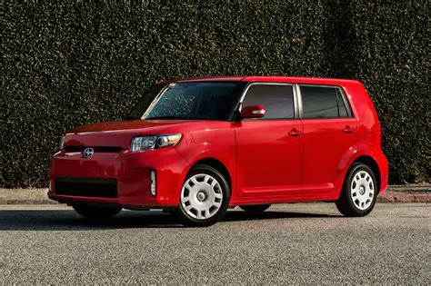 scion xb 2013 photo