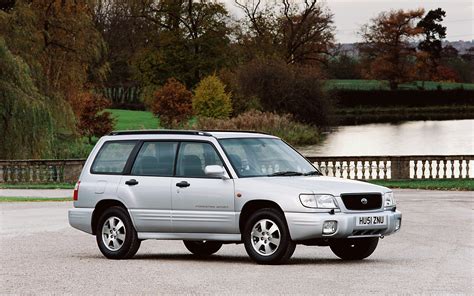 subaru forester 2001 photo