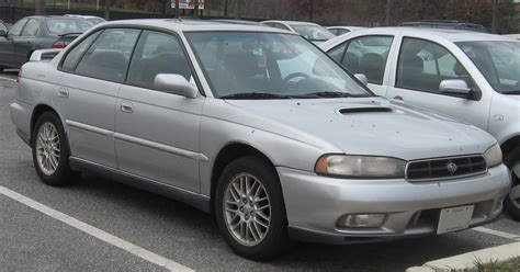 subaru legacy 1995 photo