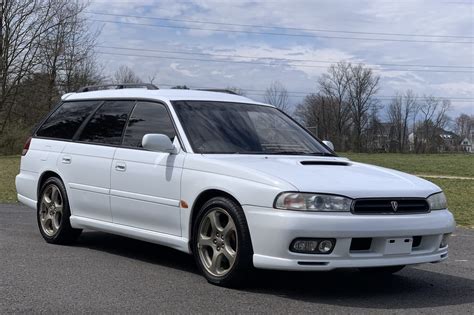 subaru legacy 1996 photo