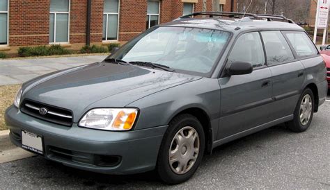 subaru legacy 2000 photo